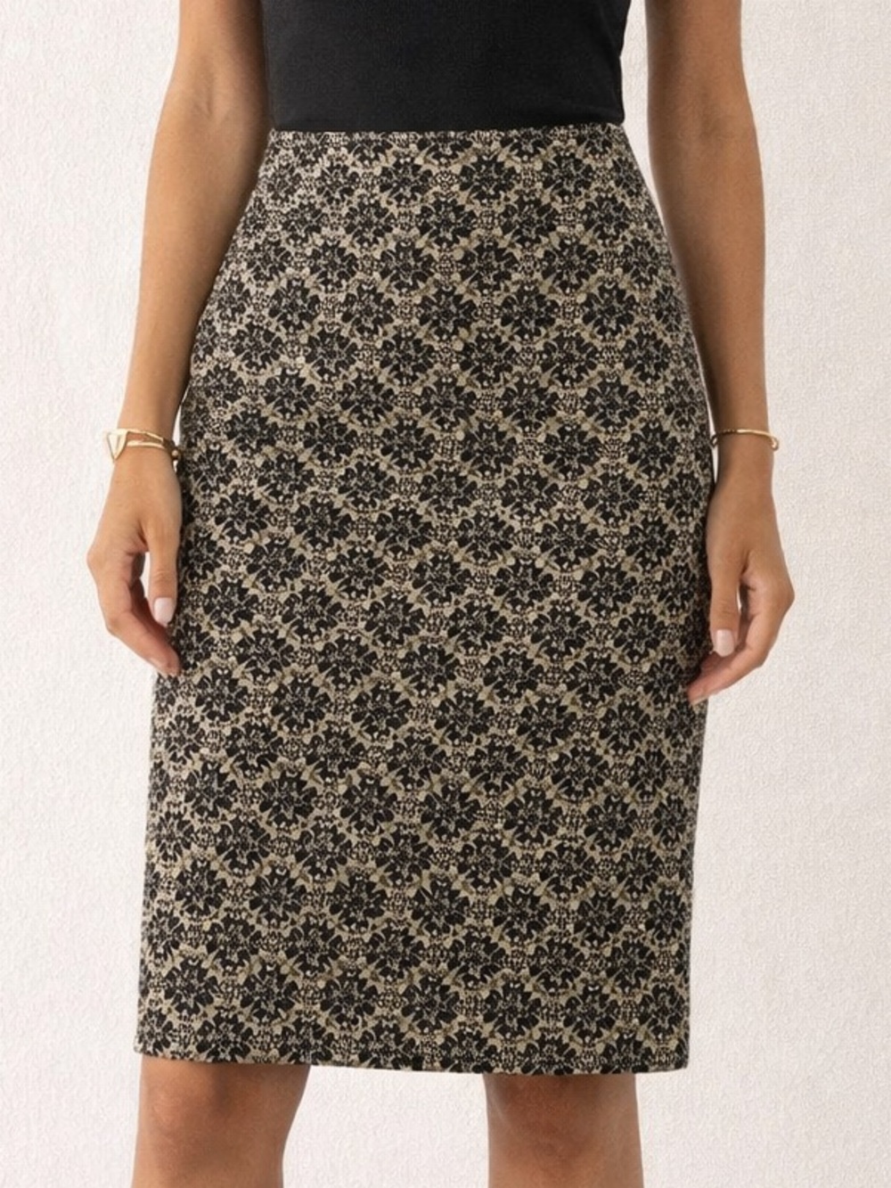 🆕 NWOT Ann Taylor Size 6 Black + Gold  Geometric Jacquard Pencil Skirt